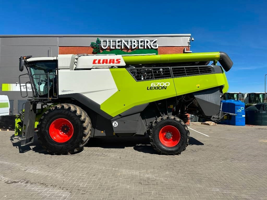 Claas Lexion 6700 - Combine harvester: picture 4 Claas Lexion 6700 - Combine harvester: picture 4