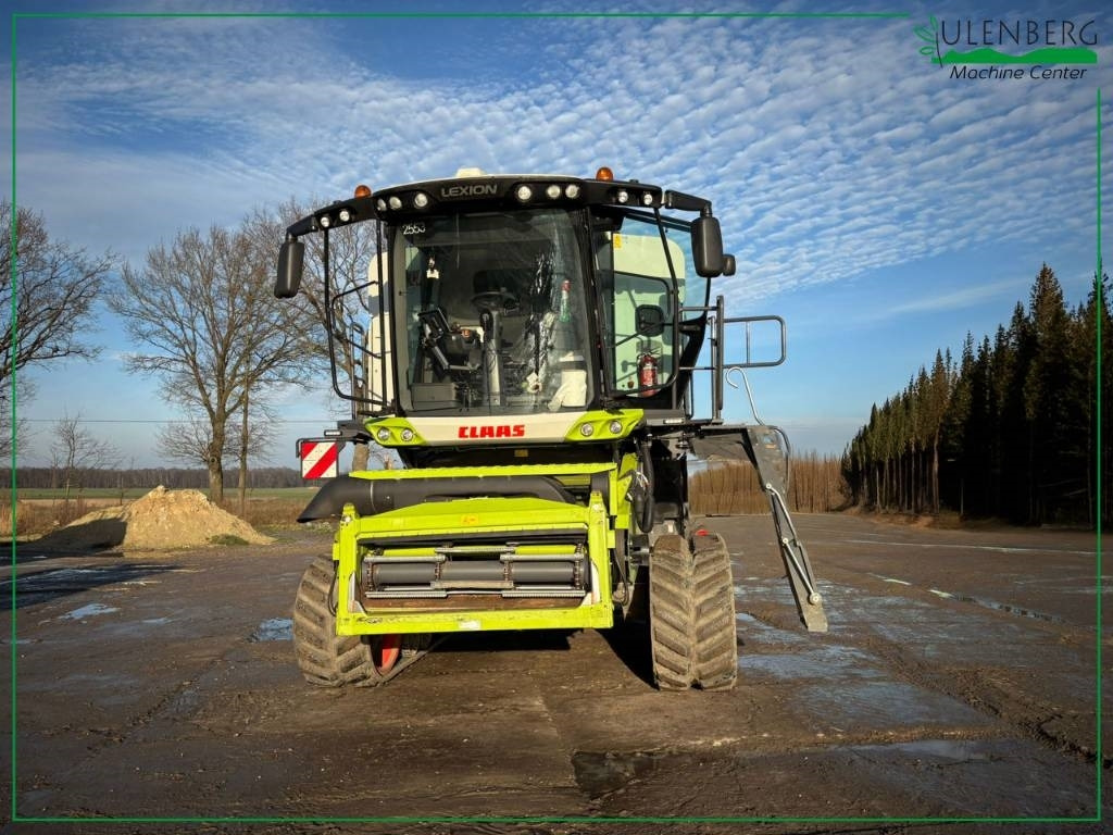 Claas Lexion 8700 TT - Combine harvester: picture 4 Claas Lexion 8700 TT - Combine harvester: picture 4