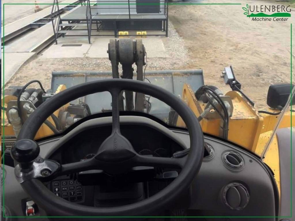 Wheel loader Volvo L 110 G: picture 12