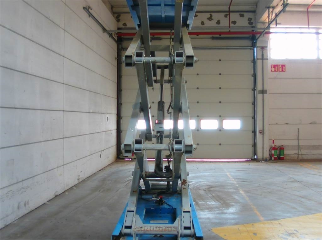 Scissor lift Genie GS2032: picture 7