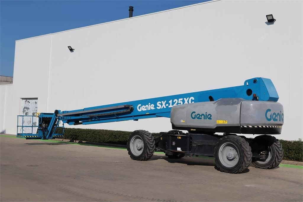 Genie SX125XC - Telescopic boom: picture 3 Genie SX125XC - Telescopic boom: picture 3