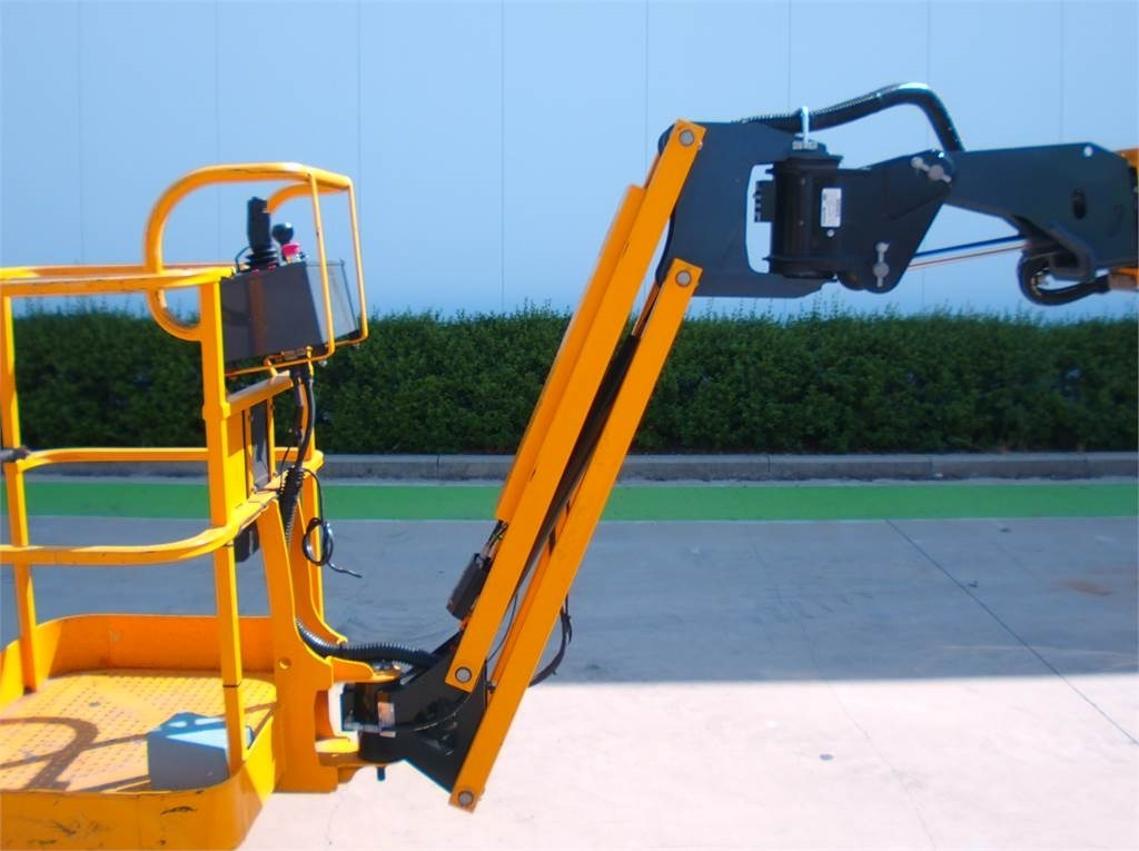Articulated boom Haulotte HA12CJ+: picture 7