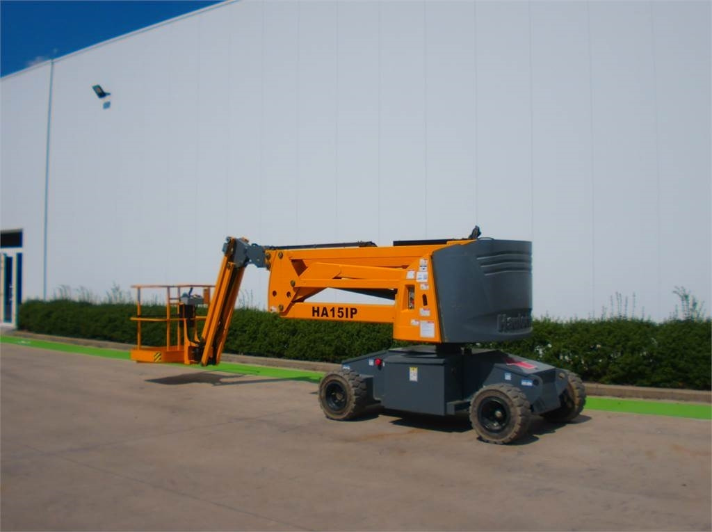 Haulotte HA15IP - Articulated boom: picture 3 Haulotte HA15IP - Articulated boom: picture 3