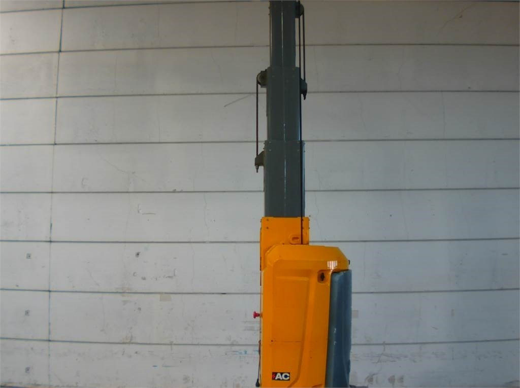 Vertical mast lift Haulotte STAR 10AC: picture 7