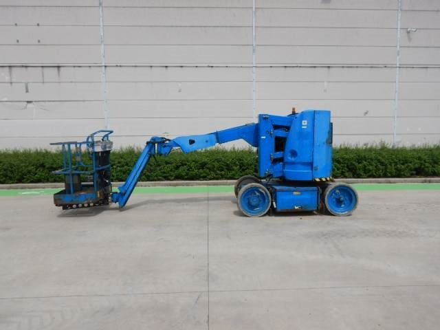 JLG E300AJP - Articulated boom: picture 1 JLG E300AJP - Articulated boom: picture 1