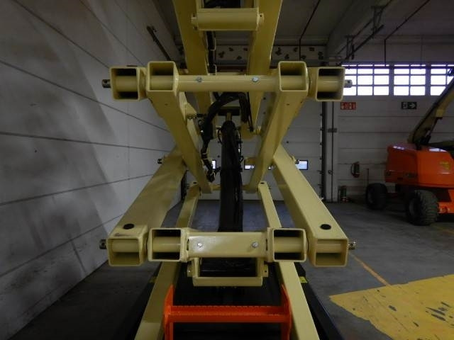 Scissor lift JLG R4045: picture 7
