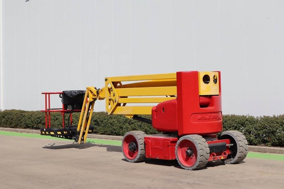 Niftylift HR17NE - Articulated boom: picture 3 Niftylift HR17NE - Articulated boom: picture 3
