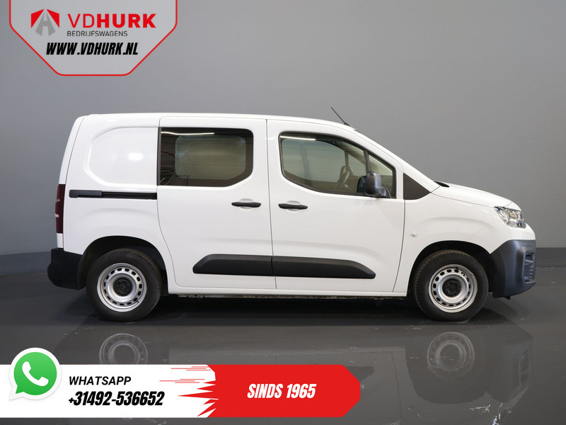 Citroën Berlingo 1.2 PureTech 110 pk BPM VRIJ! BENZINE/ PDC/ Cruise/ Airco - Small van: picture 4 Citroën Berlingo 1.2 PureTech 110 pk BPM VRIJ! BENZINE/ PDC/ Cruise/ Airco - Small van: picture 4