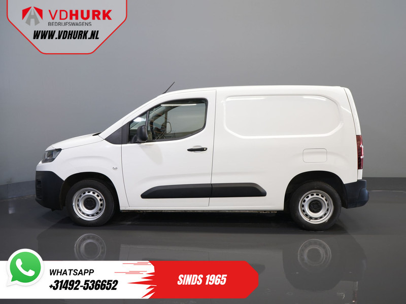 Citroën Berlingo 1.2 PureTech 110 pk BPM VRIJ! BENZINE/ PDC/ Cruise/ Airco - Small van: picture 5 Citroën Berlingo 1.2 PureTech 110 pk BPM VRIJ! BENZINE/ PDC/ Cruise/ Airco - Small van: picture 5