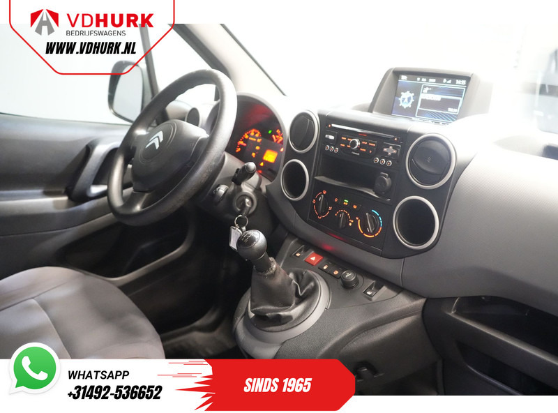 Citroën Berlingo 1.6 HDI 90 pk (XL) L2 EXPORT ONLY 3 Pers./ NL-auto/ Navi/ Airco/ Trekhaak - Small van: picture 3 Citroën Berlingo 1.6 HDI 90 pk (XL) L2 EXPORT ONLY 3 Pers./ NL-auto/ Navi/ Airco/ Trekhaak - Small van: picture 3