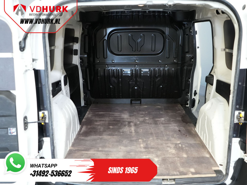 Small van Fiat Dobló Cargo 1.3 MJ BPM VRIJ! 7x Voorraad NL Auto/ Airco/ Bluetooth/ Betimmering: picture 15