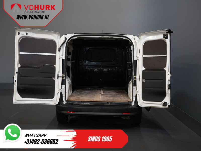 Fiat Dobló Cargo 1.3 MJ BPM VRIJ! (DEMO) NL Auto/ Airco/ Bluetooth/ Betimmering/ Trekhaak - Small van: picture 5 Fiat Dobló Cargo 1.3 MJ BPM VRIJ! (DEMO) NL Auto/ Airco/ Bluetooth/ Betimmering/ Trekhaak - Small van: picture 5