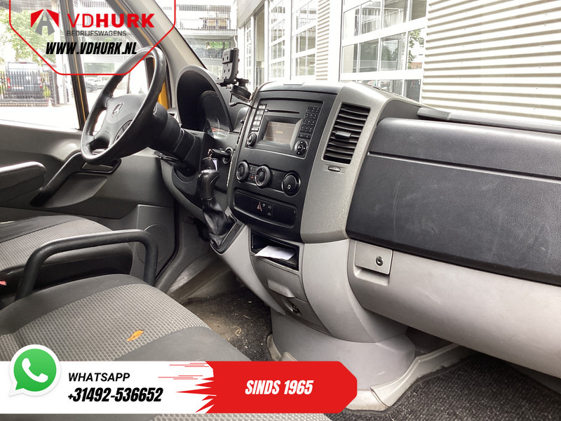 Mercedes-Benz Sprinter 316 2.2 CDI Aut. L2H2 EXPORT ONLY 3,5T Trekgewicht / Airco/ Cruise/ Trekhaak - Panel van: picture 3 Mercedes-Benz Sprinter 316 2.2 CDI Aut. L2H2 EXPORT ONLY 3,5T Trekgewicht / Airco/ Cruise/ Trekhaak - Panel van: picture 3
