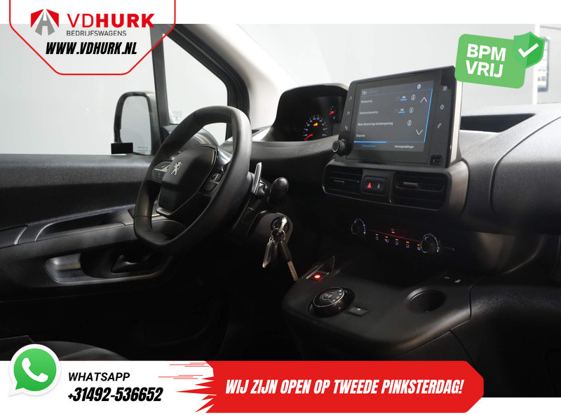 Peugeot Partner 1.5 HDI 130 pk Aut. L2 Long 3pers./ Standkachel/ Stoelverw./ Carplay/ Camera/ PDC/ LMV/ Cruise/ Trekhaak/ Airco - Small van: picture 3 Peugeot Partner 1.5 HDI 130 pk Aut. L2 Long 3pers./ Standkachel/ Stoelverw./ Carplay/ Camera/ PDC/ LMV/ Cruise/ Trekhaak/ Airco - Small van: picture 3