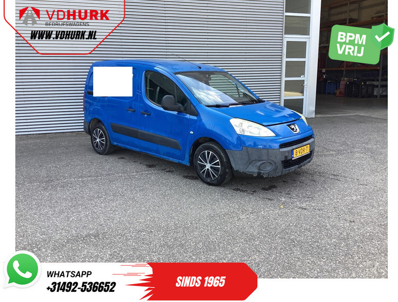 Peugeot Partner 1.6 HDI 90 pk EXPORT ONLY NL Auto/ 3 Pers./ Airco/ Trekhaak - Small van: picture 1 Peugeot Partner 1.6 HDI 90 pk EXPORT ONLY NL Auto/ 3 Pers./ Airco/ Trekhaak - Small van: picture 1