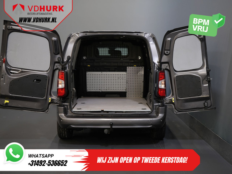 Toyota PROACE CITY 1.2 Turbo 130 pk Aut. BENZINE 3Pers./ Stoelverw./ Climate/ Keyless/ Carplay/ Cruise/ PDC/ Trekhaak - Small van: picture 4 Toyota PROACE CITY 1.2 Turbo 130 pk Aut. BENZINE 3Pers./ Stoelverw./ Climate/ Keyless/ Carplay/ Cruise/ PDC/ Trekhaak - Small van: picture 4