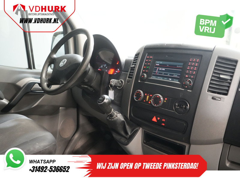 Volkswagen Crafter 2.0 TDI L2H2 EXPORT ONLY Distr.Riem V.V/ Cruise/ Airco/ Trekhaak/ APK 12-2025 - Small van: picture 3 Volkswagen Crafter 2.0 TDI L2H2 EXPORT ONLY Distr.Riem V.V/ Cruise/ Airco/ Trekhaak/ APK 12-2025 - Small van: picture 3