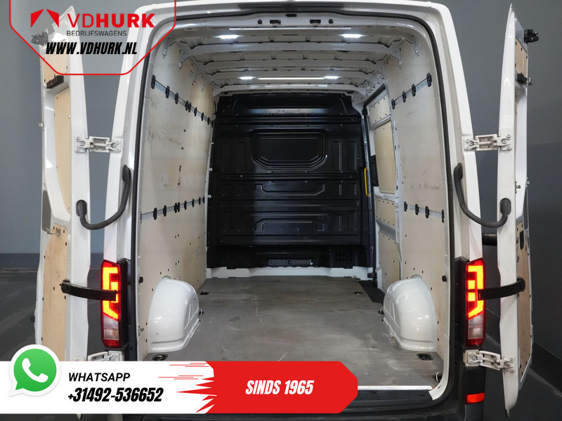 Panel van Volkswagen Crafter 35 2.0 TDI 140 pk L3H3 BPM VRIJ! 270Gr. Deuren/ Carplay/ Climate/ Camera/ Cruise: picture 15