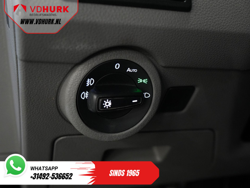 Small van Volkswagen Transporter T6.1 2.0 TDI 150 pk DSG Aut. L2 BPM VRIJ! LED/ Adapt.Cruise/ Standkachel/ Stoelverw./ Carplay/ Camera/ PDC/ LMV/ Trekhaak/ Airco: picture 18