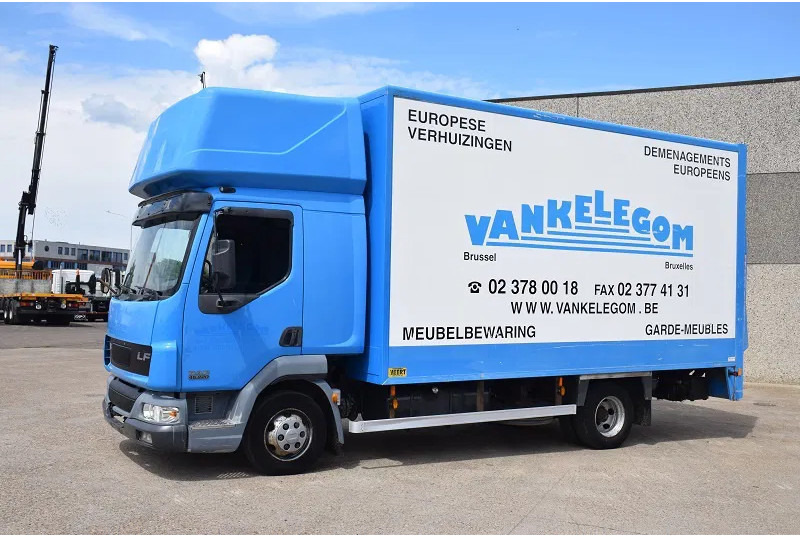 DAF LF 220 LF45 220 - Box truck: picture 2 DAF LF 220 LF45 220 - Box truck: picture 2