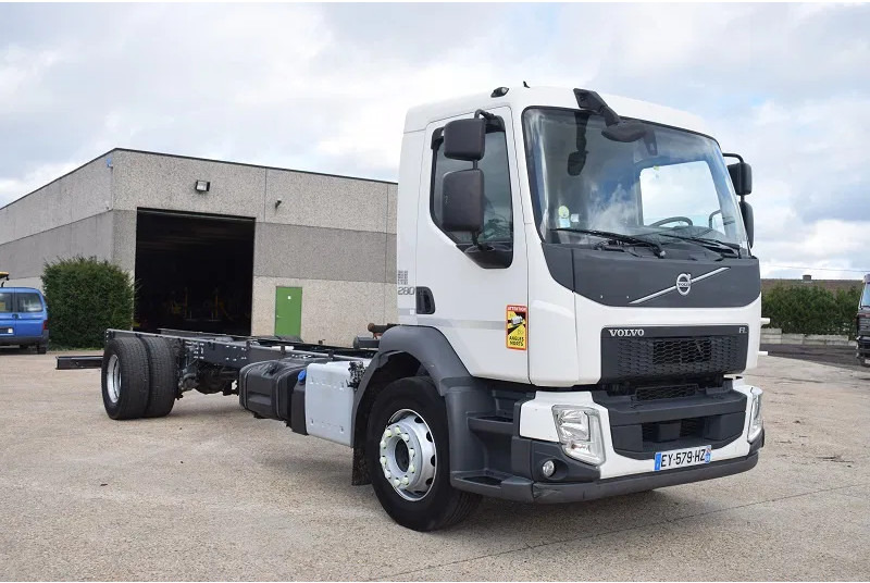 Diversen Volvo FL280 - Cab chassis truck: picture 2 Diversen Volvo FL280 - Cab chassis truck: picture 2