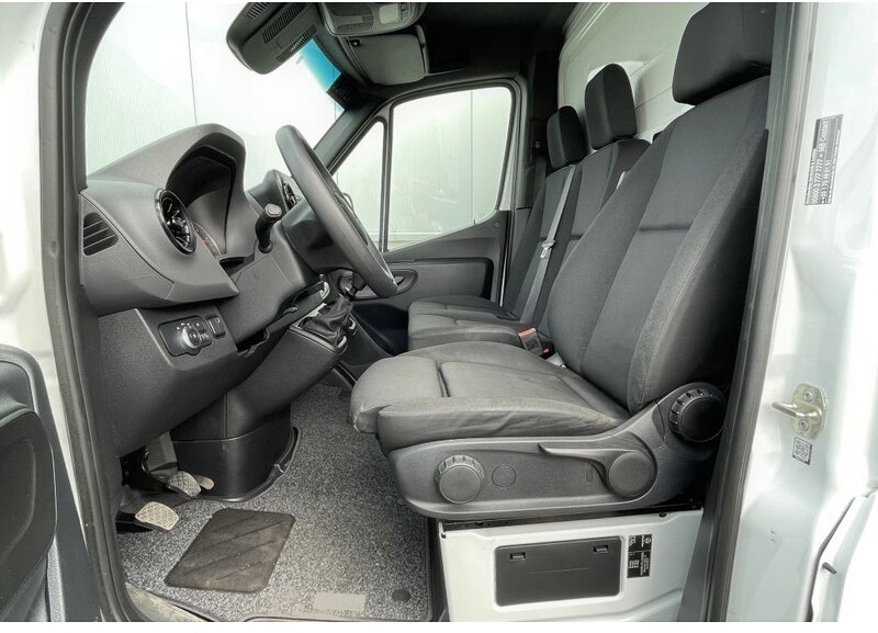 Mercedes-Benz Sprinter 514 *buitenspiegels verwarmd&elektr. verstelbaar*Cruise control*bluetooth*airbag bestuurder - Box van: picture 3 Mercedes-Benz Sprinter 514 *buitenspiegels verwarmd&elektr. verstelbaar*Cruise control*bluetooth*airbag bestuurder - Box van: picture 3