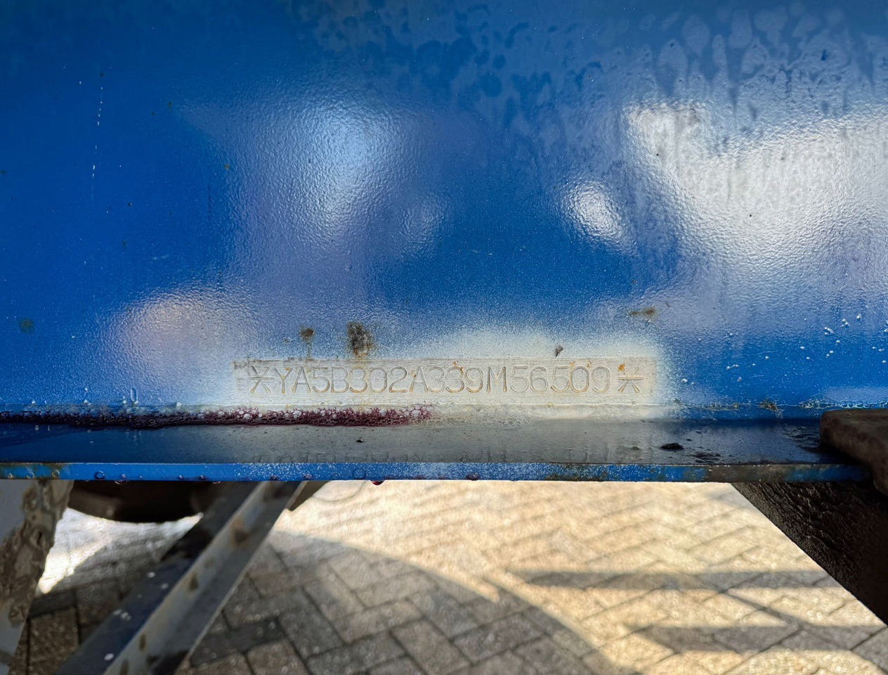 Curtainsider semi-trailer Renders 3 Axle Disc Brakes Lift Axle Nice Chassis Wooden Floor Sliding Roof: picture 19