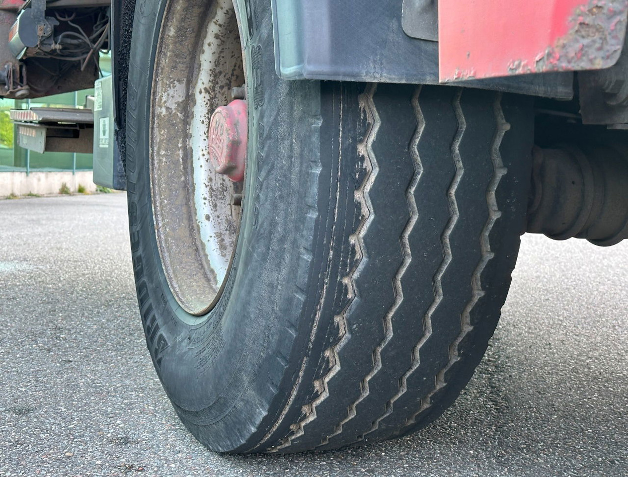 Refrigerator semi-trailer Renders Chereau Carrier Maxima 1300 Steering Axle Tail Lift Belgium Trailer: picture 16