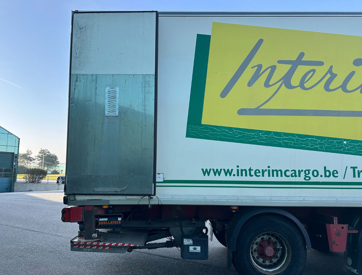 Refrigerator semi-trailer Renders Chereau Carrier Maxima 1300 Steering Axle Tail Lift Belgium Trailer: picture 18