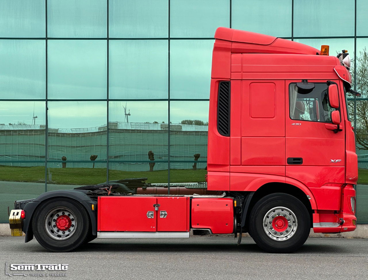 DAF XF 430 SC Euro 6 Only 460.000 KM Retarder - Intarder TOP Condition - Tractor unit: picture 5 DAF XF 430 SC Euro 6 Only 460.000 KM Retarder - Intarder TOP Condition - Tractor unit: picture 5