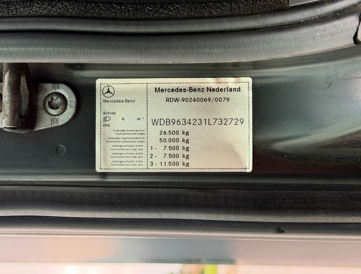 Tractor unit Mercedes-Benz Actros 2542 Euro 6 Full Spoiler 886.000 KM Holland-Truck: picture 25