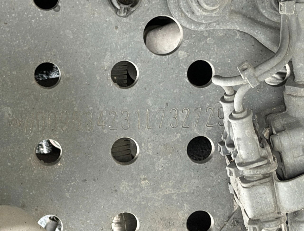 Tractor unit Mercedes-Benz Actros 2542 Euro 6 Full Spoiler 886.000 KM Holland-Truck: picture 17