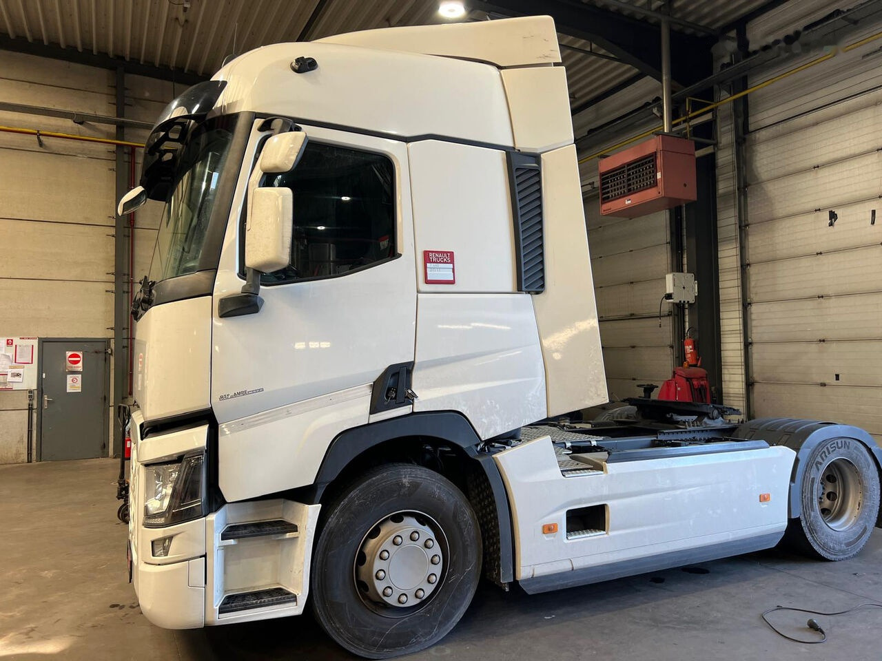 Renault T460 EURO 6 D - Tractor unit: picture 2 Renault T460 EURO 6 D - Tractor unit: picture 2