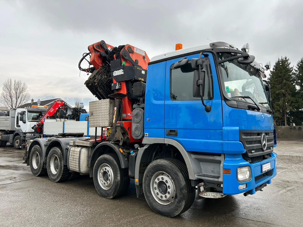 PALFINGER PK 74002 + Mercedes Actros 8x4 - Loader crane: picture 1 PALFINGER PK 74002 + Mercedes Actros 8x4 - Loader crane: picture 1