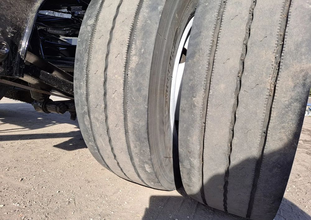 Krone Przyczepa Krone BDF 2017r - Container transporter/ Swap body trailer: picture 5 Krone Przyczepa Krone BDF 2017r - Container transporter/ Swap body trailer: picture 5