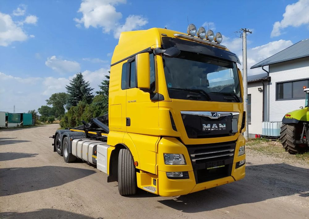 MAN TGX 26-500 Hakowiec oś skrętna - Hook lift truck: picture 2 MAN TGX 26-500 Hakowiec oś skrętna - Hook lift truck: picture 2