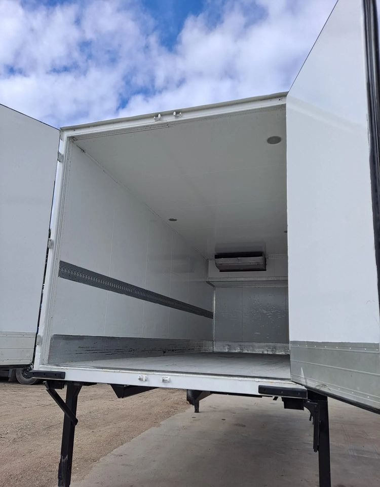 Schmitz Cargobull Kontener chłodnia BDF Thermo King MD300 - Refrigerator trailer: picture 5 Schmitz Cargobull Kontener chłodnia BDF Thermo King MD300 - Refrigerator trailer: picture 5