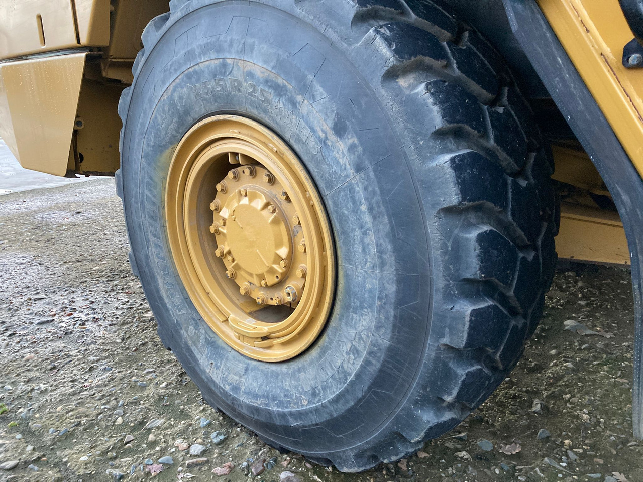 Articulated dumper CATERPILLAR 730C: picture 11