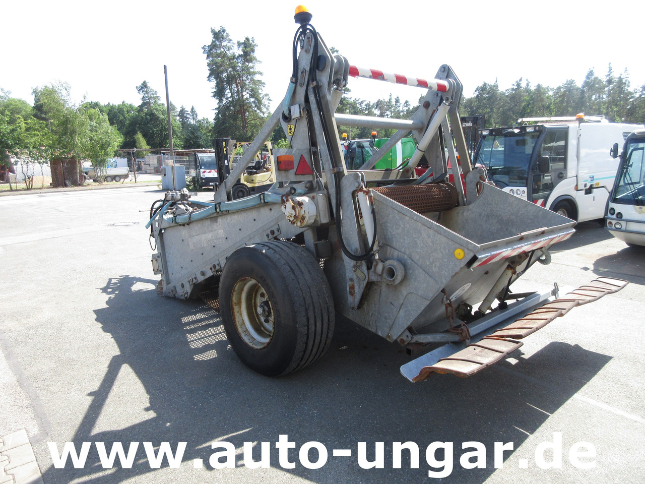 CanicaS T170 H Beachcleaner Strandreiniger Kässbohrer Beachtech paplūdimio valytojas Sandreinigung - Agricultural machinery: picture 5 CanicaS T170 H Beachcleaner Strandreiniger Kässbohrer Beachtech paplūdimio valytojas Sandreinigung - Agricultural machinery: picture 5