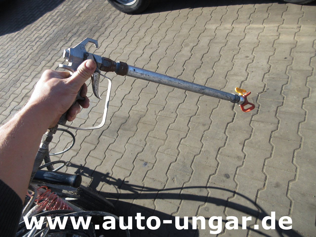 Graco LineLazer Striper GM 5000 Airless Roadmarking Machine Straßenmarkierung - Asphalt machine: picture 5 Graco LineLazer Striper GM 5000 Airless Roadmarking Machine Straßenmarkierung - Asphalt machine: picture 5