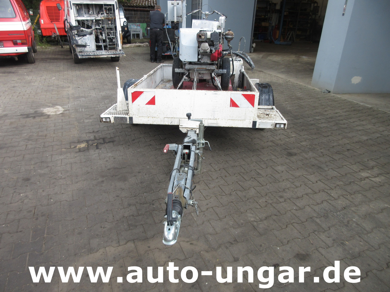 Graco Zebra 5 Airless Traceuse Markiermaschine Roadmarking Machine mit Trailer Hofmann - Asphalt machine: picture 2 Graco Zebra 5 Airless Traceuse Markiermaschine Roadmarking Machine mit Trailer Hofmann - Asphalt machine: picture 2