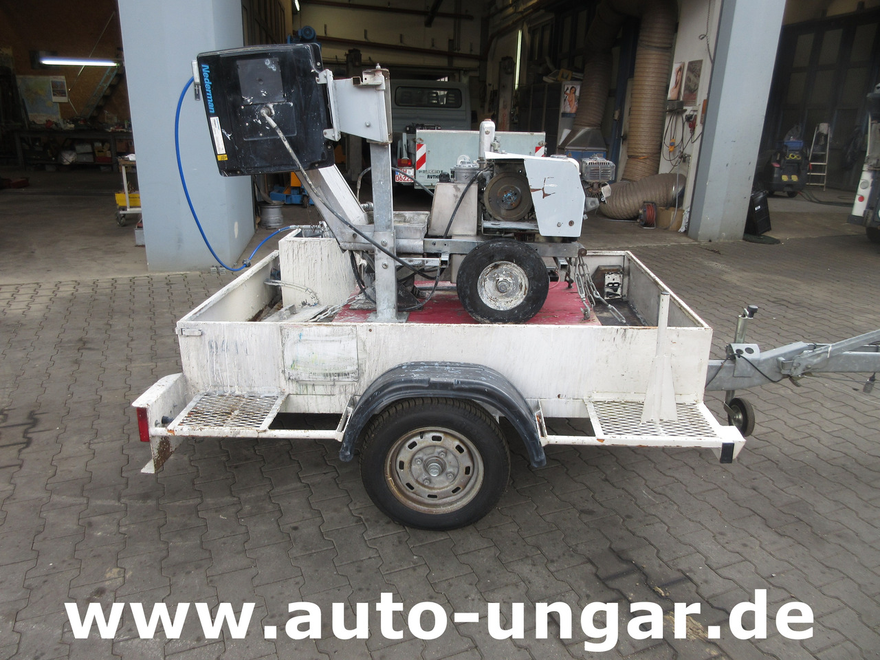 Graco Zebra 5 Airless Traceuse Markiermaschine Roadmarking Machine mit Trailer Hofmann - Asphalt machine: picture 5 Graco Zebra 5 Airless Traceuse Markiermaschine Roadmarking Machine mit Trailer Hofmann - Asphalt machine: picture 5