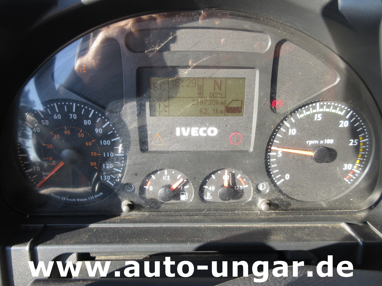 Tipper, Crane truck IVECO Trakker 360 Kipper Allrad 4x4 Kran Palfinger PK 9002 Kommunalhydraulik Winterdienst Euro 5: picture 29 Tipper, Crane truck IVECO Trakker 360 Kipper Allrad 4x4 Kran Palfinger PK 9002 Kommunalhydraulik Winterdienst Euro 5: picture 29