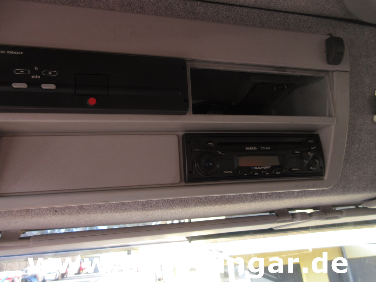 Tipper, Crane truck IVECO Trakker 360 Kipper Allrad 4x4 Kran Palfinger PK 9002 Kommunalhydraulik Winterdienst Euro 5: picture 32 Tipper, Crane truck IVECO Trakker 360 Kipper Allrad 4x4 Kran Palfinger PK 9002 Kommunalhydraulik Winterdienst Euro 5: picture 32