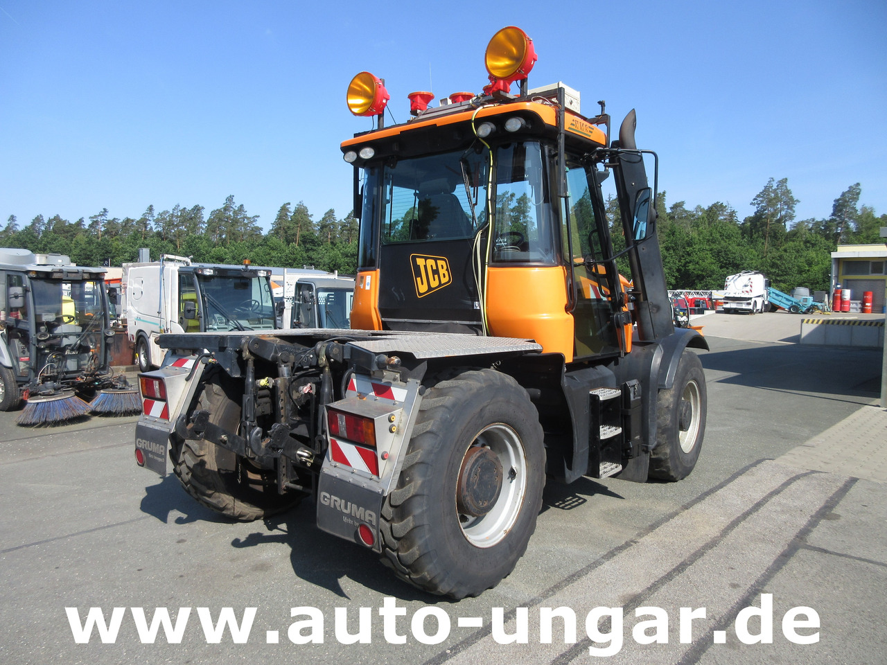 JCB Landpower Fastrac HMV 3200 Bj. 2009 80km/h 4x4 2x PTO 195PS - Farm tractor: picture 2 JCB Landpower Fastrac HMV 3200 Bj. 2009 80km/h 4x4 2x PTO 195PS - Farm tractor: picture 2