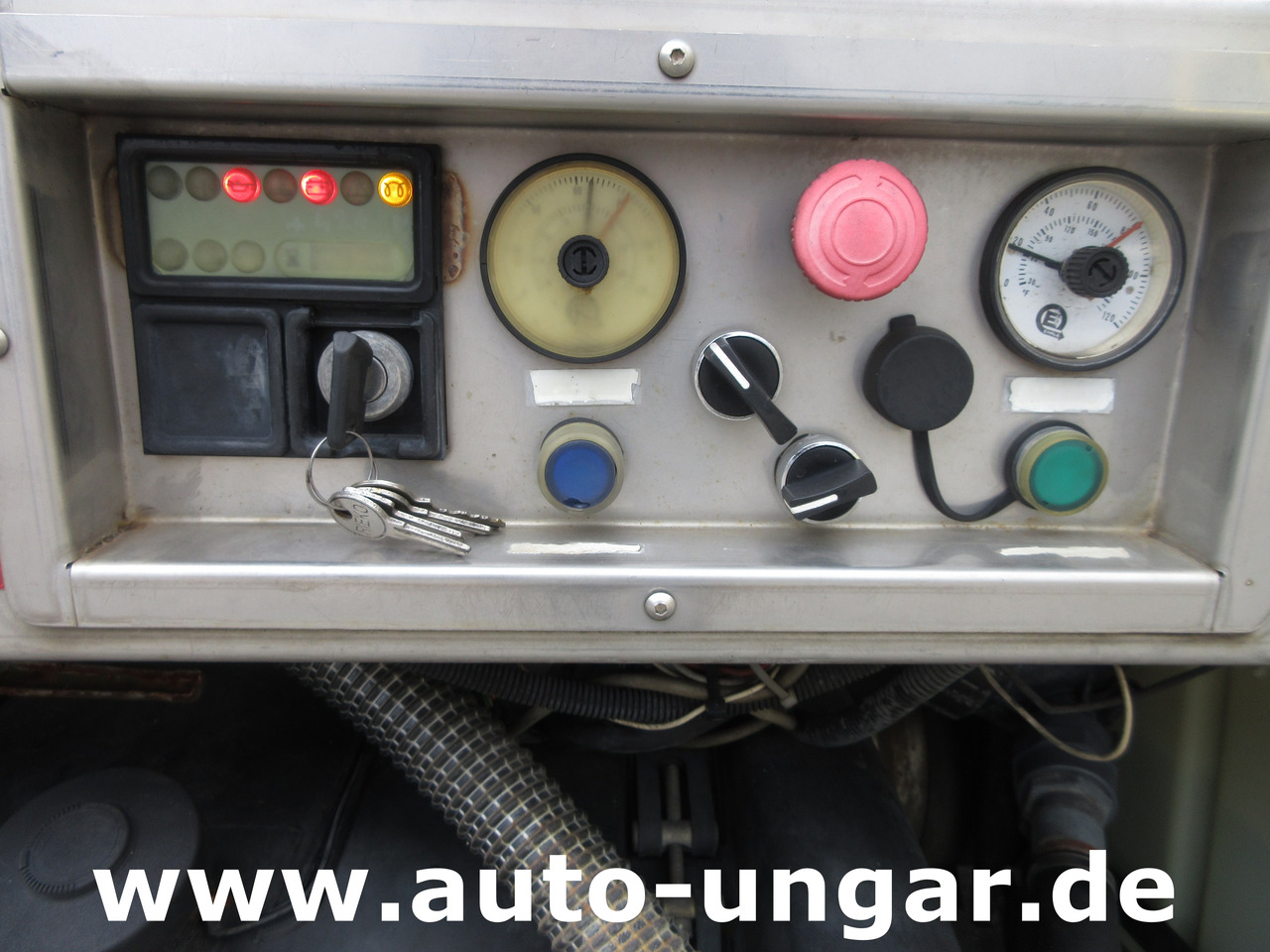Municipal/ Special vehicle NISSAN Atleon 70.14 mit Hochdruckreiniger Wasserwagen Waschwagen Kärcher High Pressure: picture 9