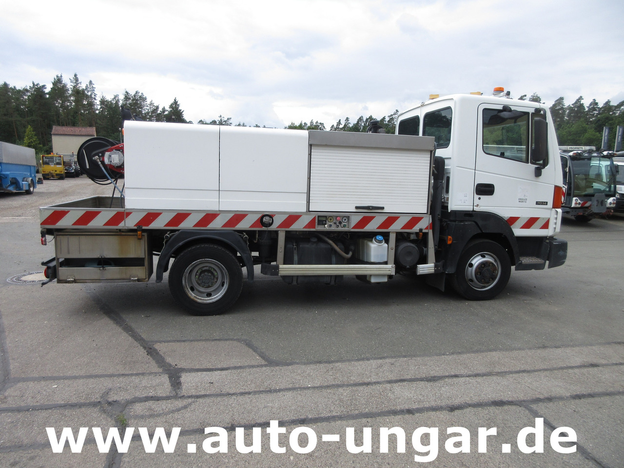Municipal/ Special vehicle NISSAN Atleon 70.14 mit Hochdruckreiniger Wasserwagen Waschwagen Kärcher High Pressure: picture 8