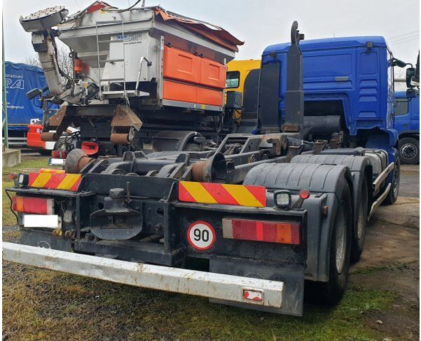 Hook lift truck MAN TGA 26.460: picture 16