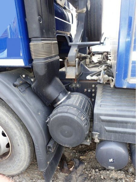 Tank truck for transportation of fuel Renault 19.5t +8m3 (5+3) Kobit: picture 12