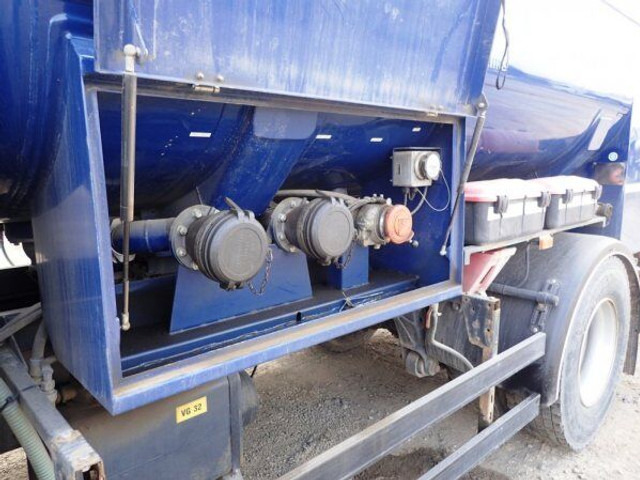 Tank truck for transportation of fuel Renault 19.5t +8m3 (5+3) Kobit: picture 8